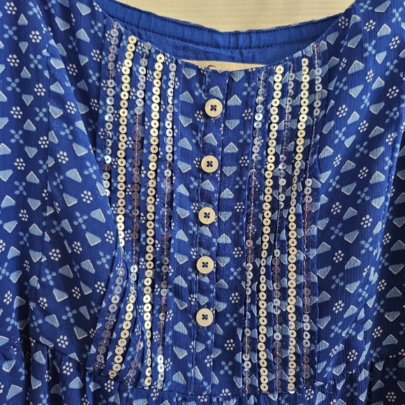 Hollister Dress with Sequins - Picture 4 of 10